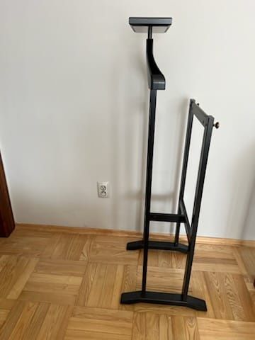 Wieszak stojący Kamerdyner Soknedal z Ikea