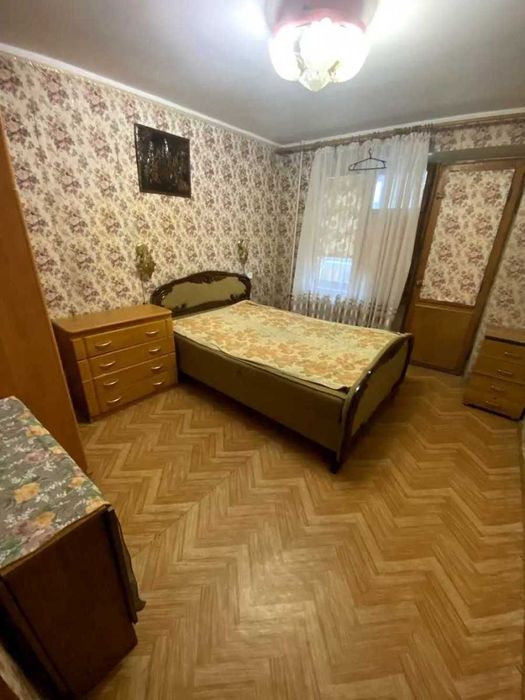 Продам 4 к. квартиру на Черемушках/Гайдара. Средний этаж.Жилая