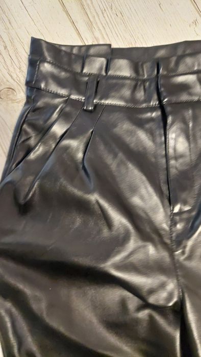 Spodnie Mohito r. 36