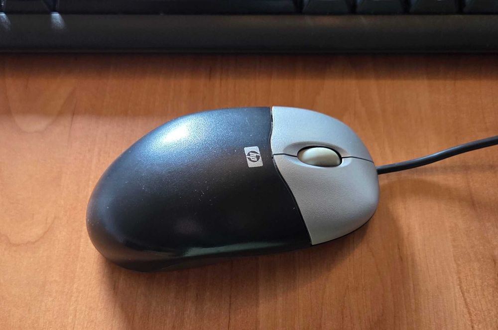 komputer HP EliteDesk 800 G1 SFF  Intel i3 8GB 120SSD + mysz+klaw