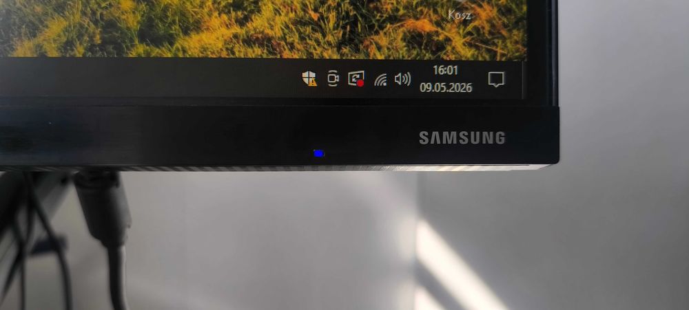 Samsung LF24T350FHRXEN