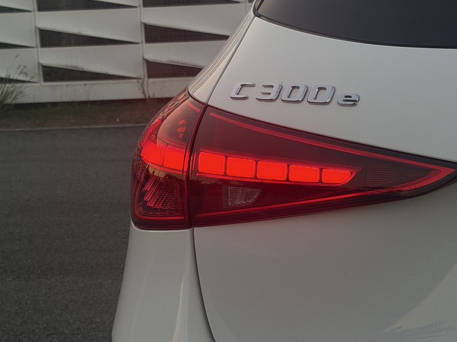 Mercedes-Benz C300e | 2023 | 1 Dono