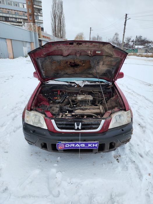 Honda CR-V  2л бен. Мех.