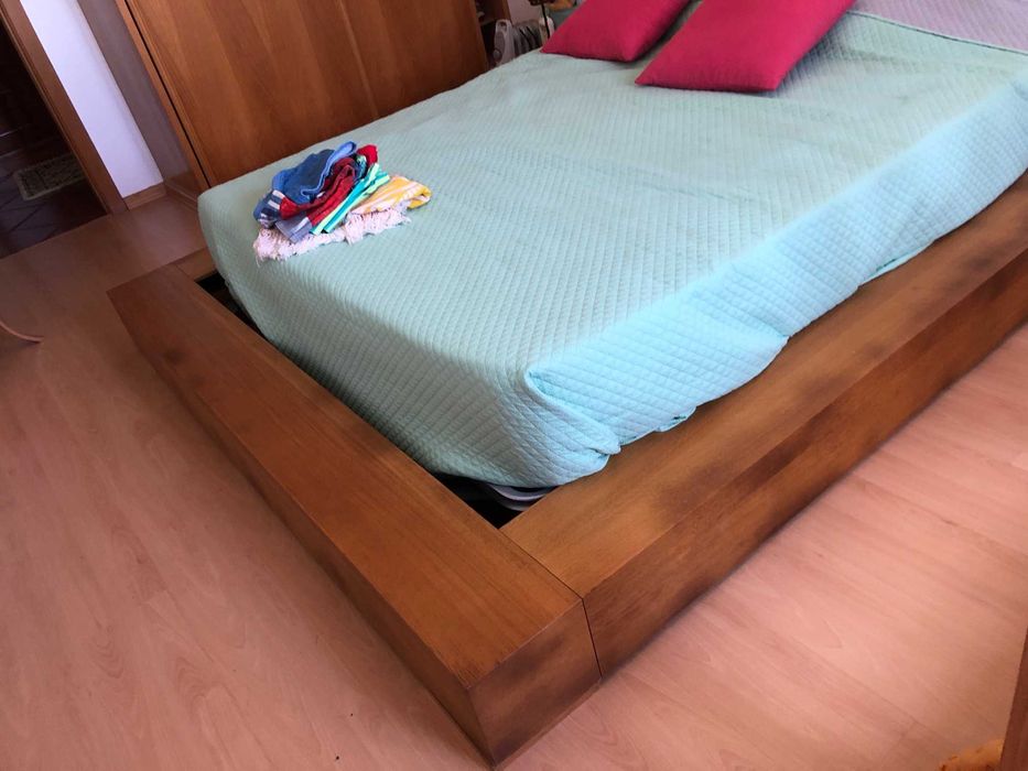 Vendo Cama de Casal estilo tatami