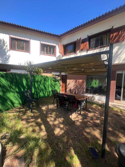 Gazebo de jardim com teto retrátil