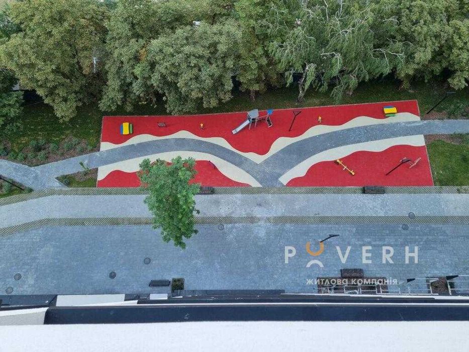 Продаж квартири в жк Манхетен з великою кухнею