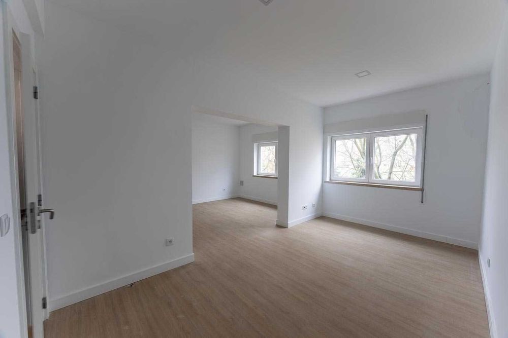 Apartamento T3+1 c/ GARAGEM 2 CARROS, S. Sebastião, Setúbal