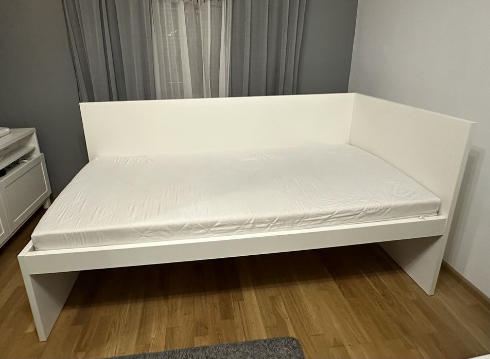 Łóżko pojedyncze IKEA 90x200 z materacem