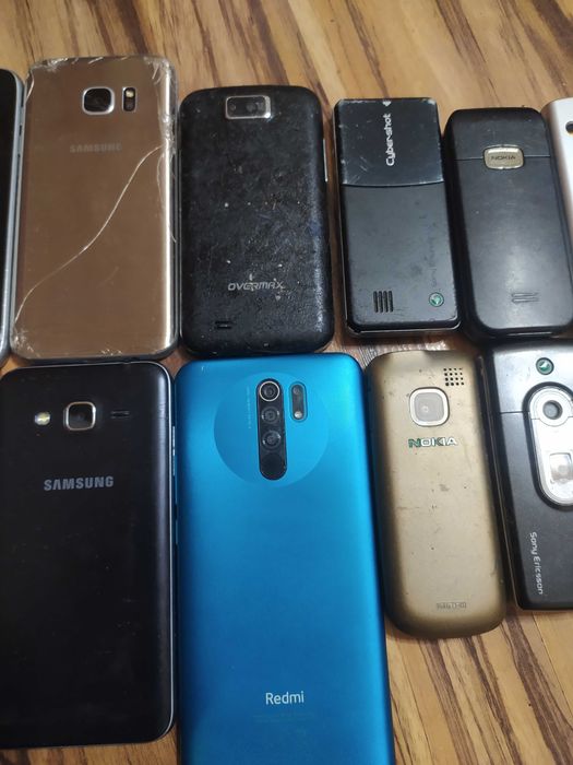 7 telefonów komórkowych + 6 smartfonów