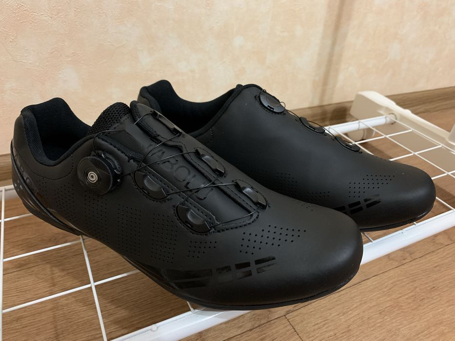 Велосипедне взуття, взуття чоловіче, кросівки чоловічі, кеди чоловічі