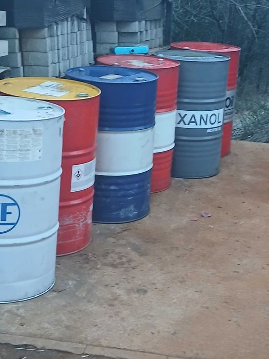 Beczka metalowa 200l