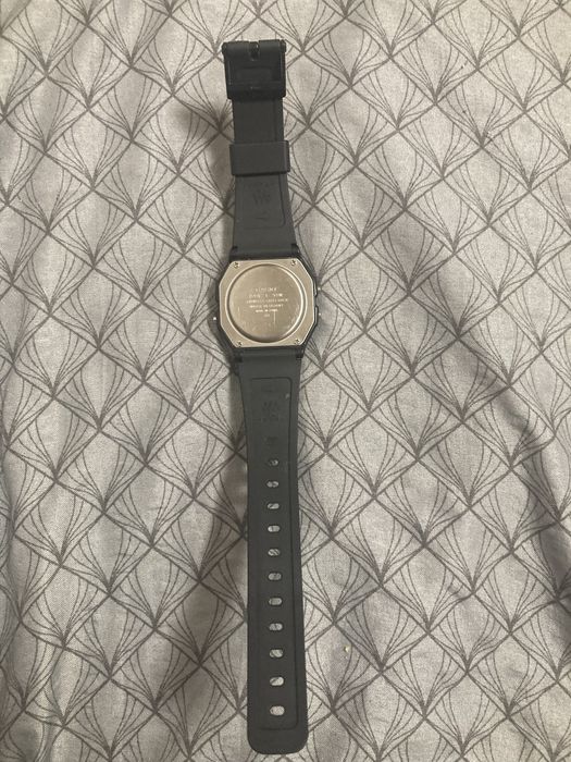 Продам часы casio
