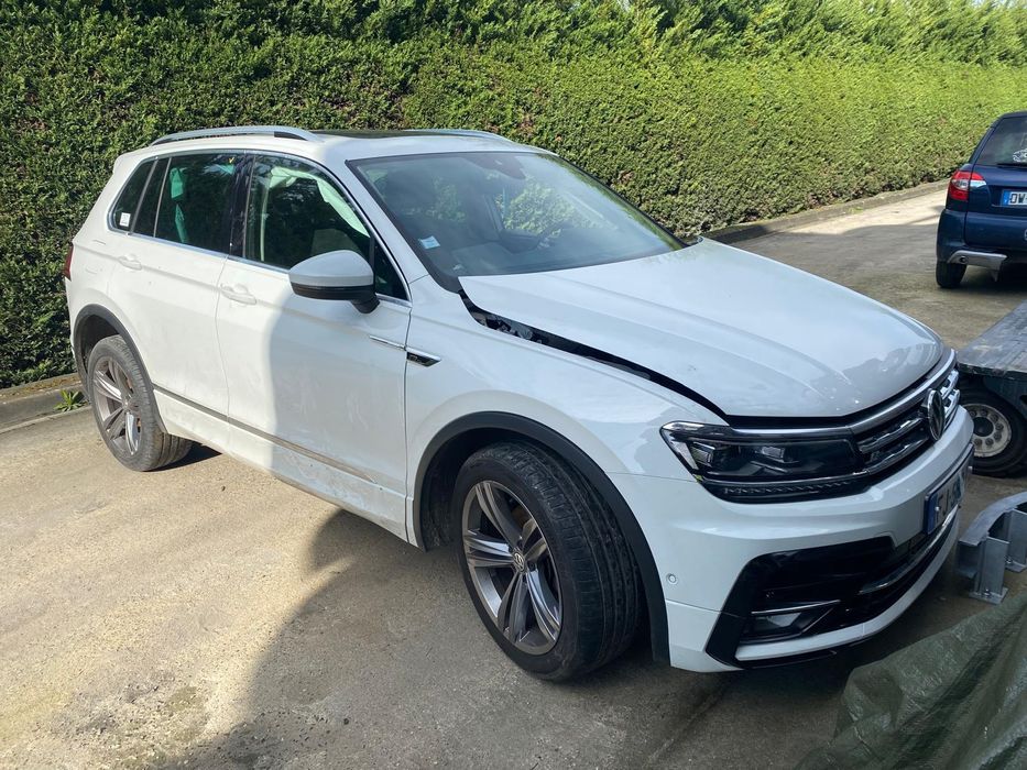 VW Tiguan R-line 1.5 TSI *DSG* Panorama