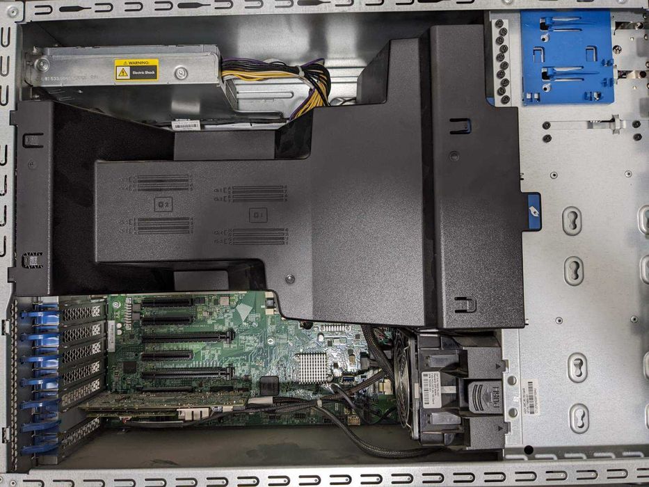 Сервер HP Proliant ML150 GEN9
