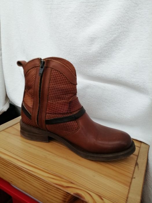 Botins seaside 36
