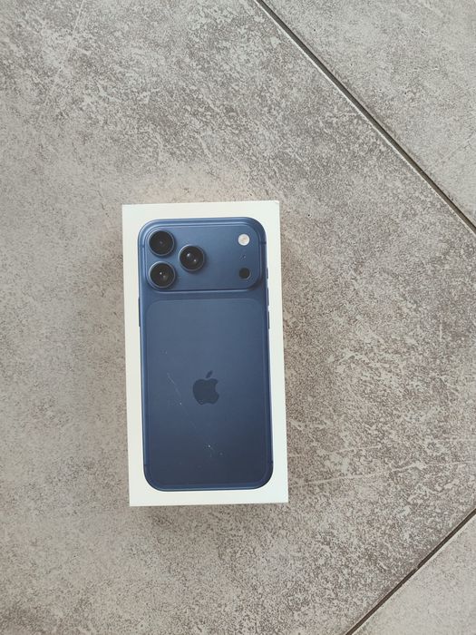 Sprzedam iPhone 17 pro