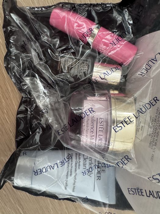 Estee Lauder zestaw kosmetykow kosmetyczka gratis