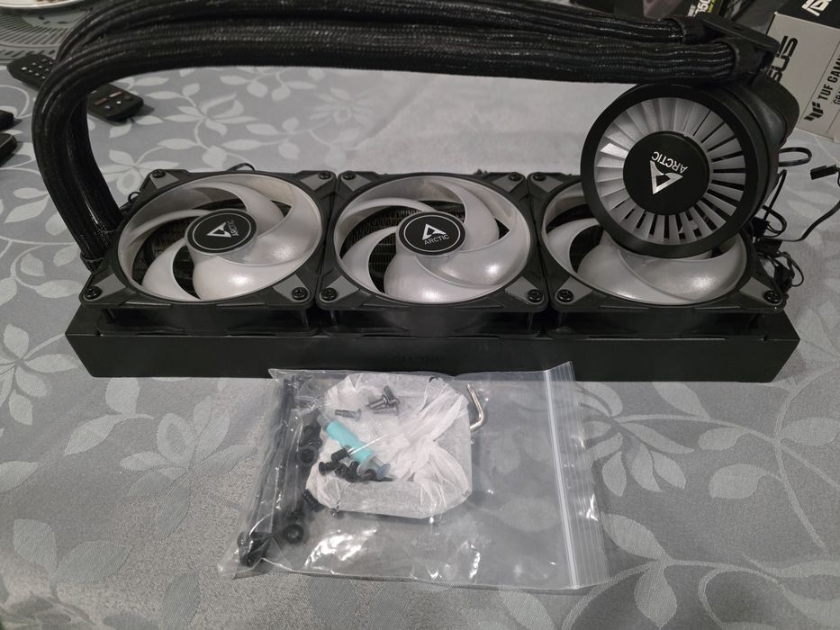 PC CPU cooler AIO Arctic Liquid Freezer III 360 ARGB Venteira • OLX.pt