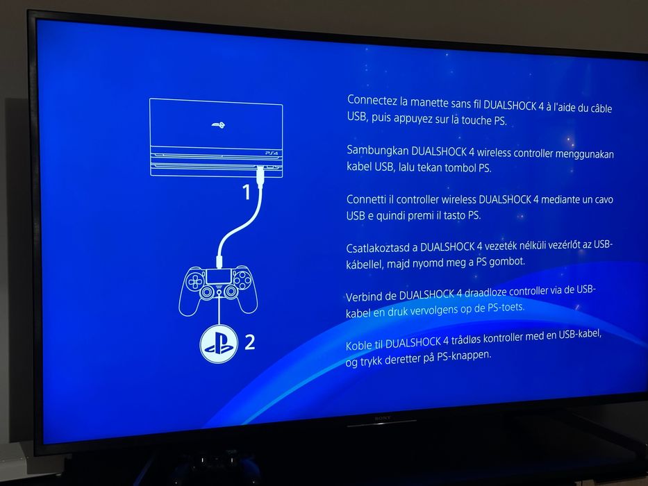 Sony Playstation 4 Pro - używana, stan idealny