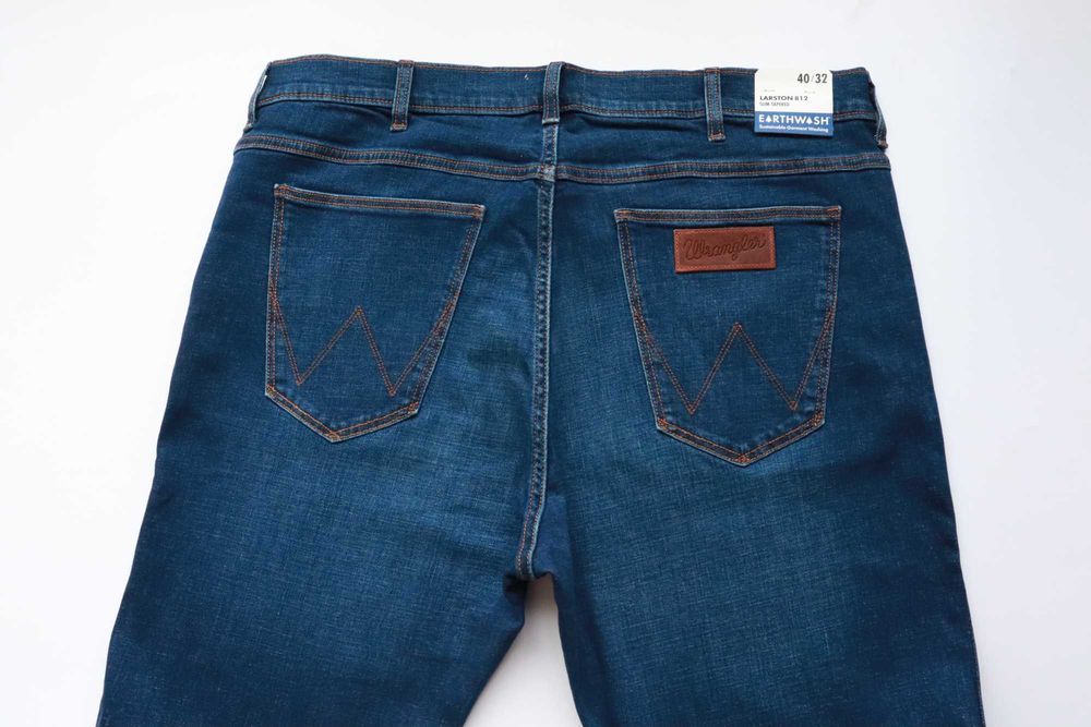 WRANGLER LARSTON 812 W40 L32 męskie spodnie jeansy slim tapered nowe