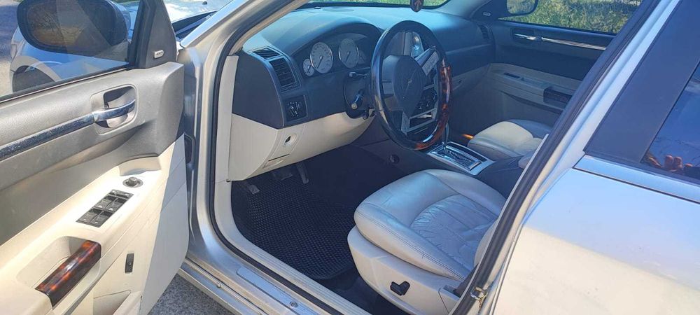 Chrysler 300C 2.7 2005 року