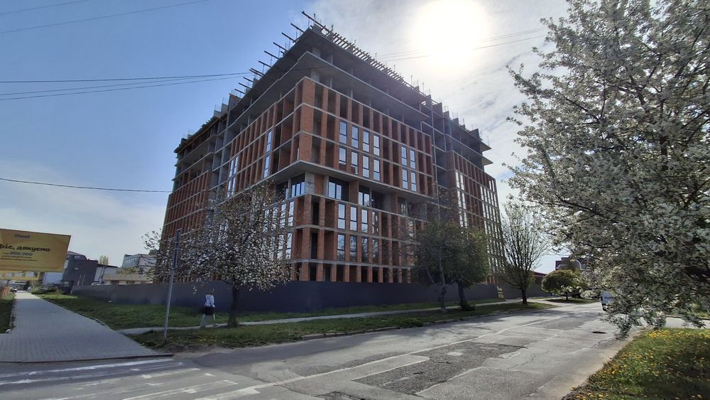 Продам 1,5 кім по 1050 за квадрат,  з газом