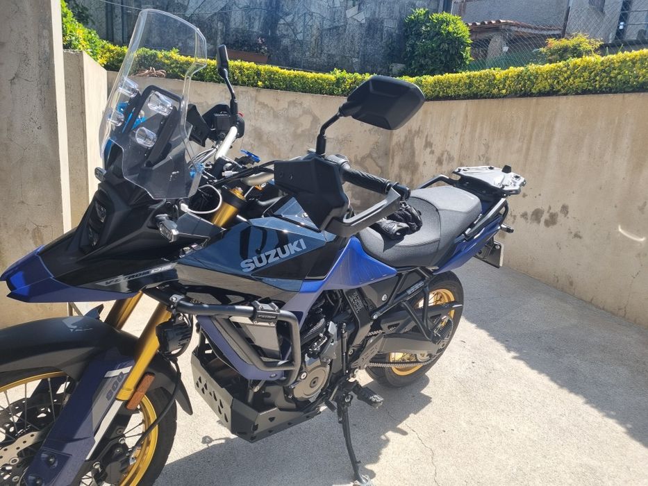 Suzuki V Strom 800DE