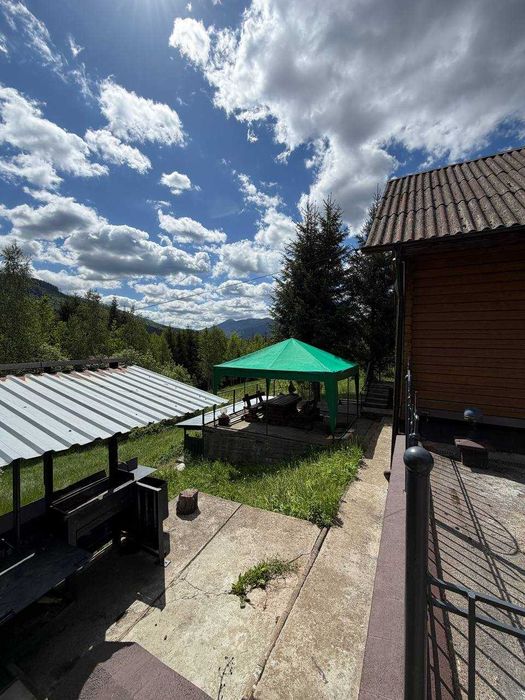 Продаж будинку із сауною