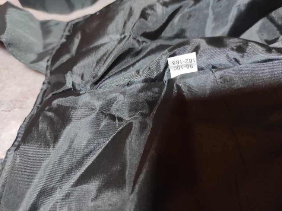 Зимний робочий костюм комбинезон и куртка