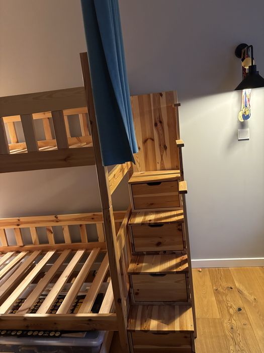 Łóżko piętrowe ze schodami MAGNUM z LITEGO DREWNA