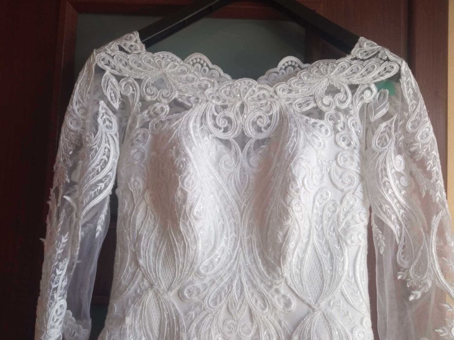 Suknia ślubna długa biała