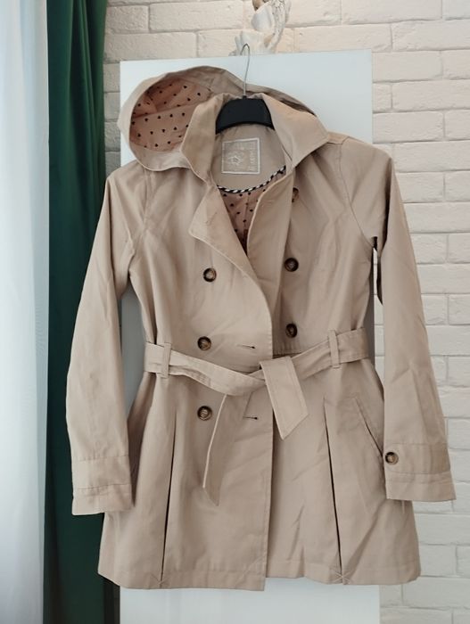 Nowy płaszcz beżowy smyk cool club r 146
