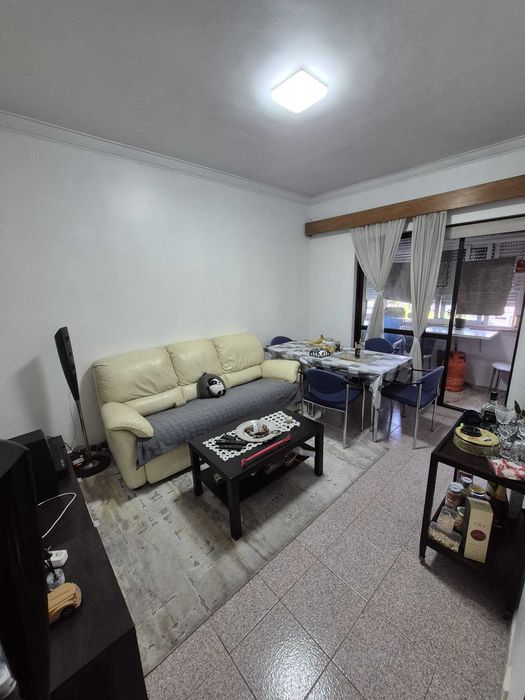 Arrendamento T2 em odivelas, 400 metros do metro
