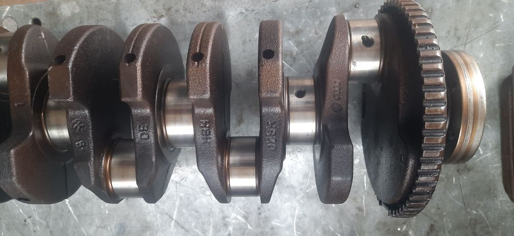 Колінвал Audi А4 В5 AEB 026R