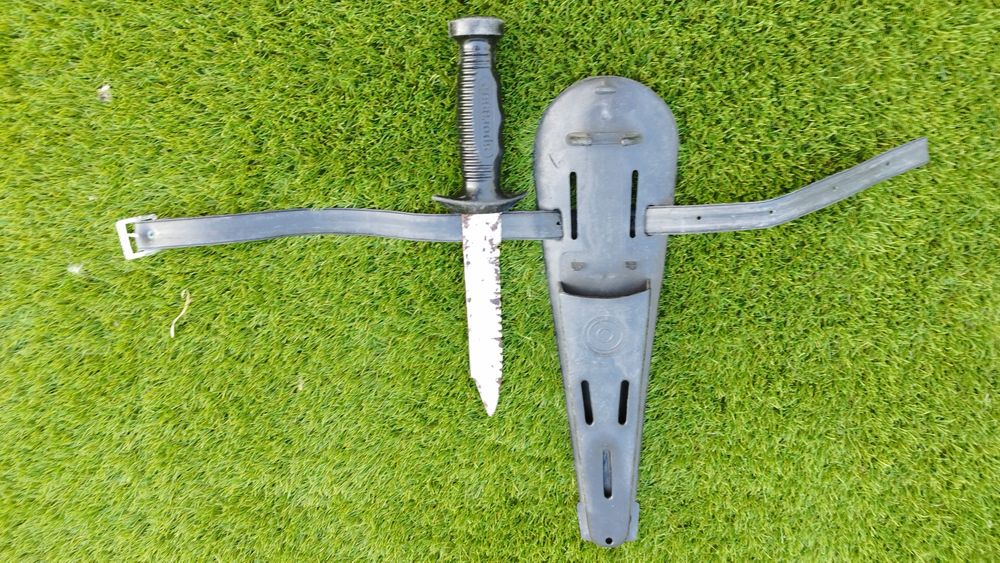 arma, Fato, snork e óculos, boia sinalização de caça submarina