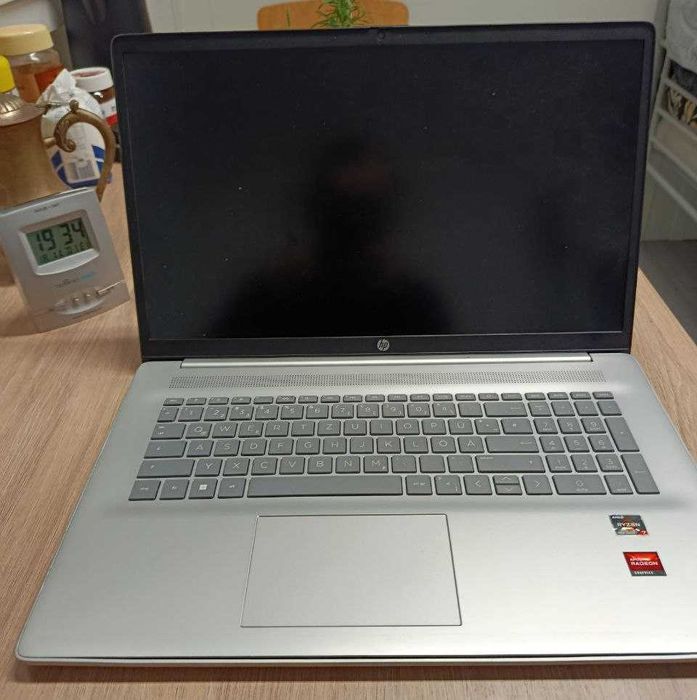 Ноутбук HP Pavilion 17 — 17.3", 12 ГБ RAM, SSD 256 ГБ,