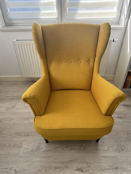 Fotel IKEA żółty uszak