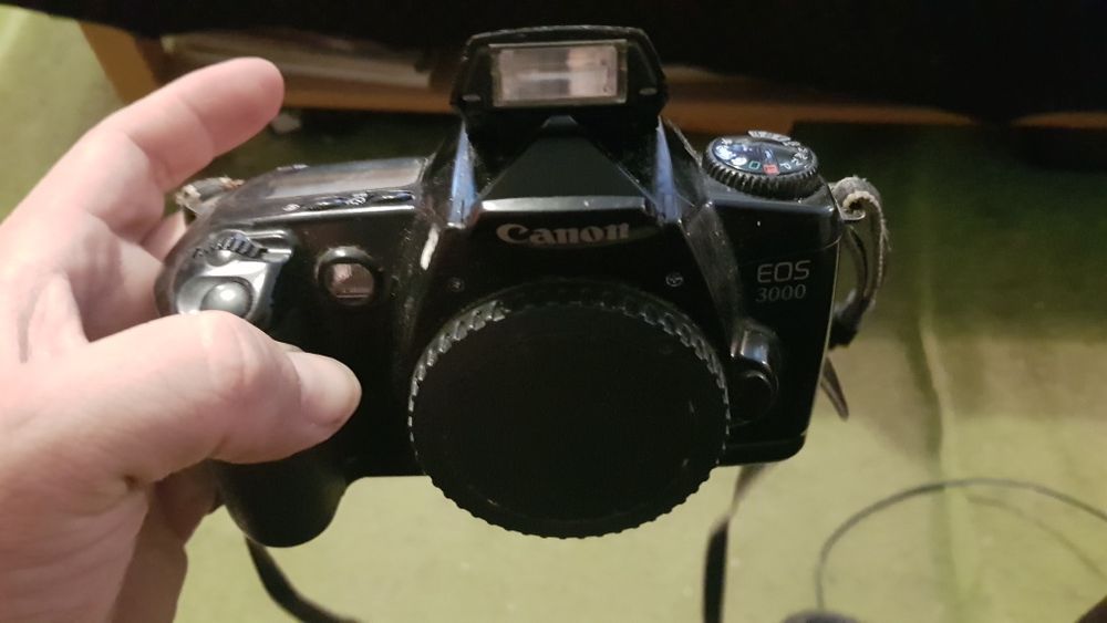 Canon eos3000 tylko body