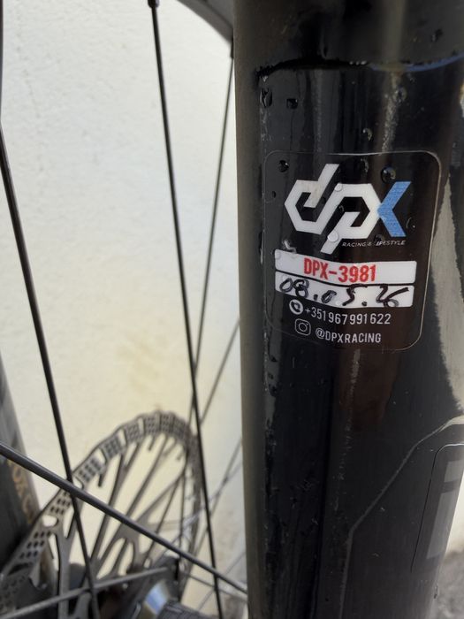 Mondraker Level RR 2024 (tamanho M)
