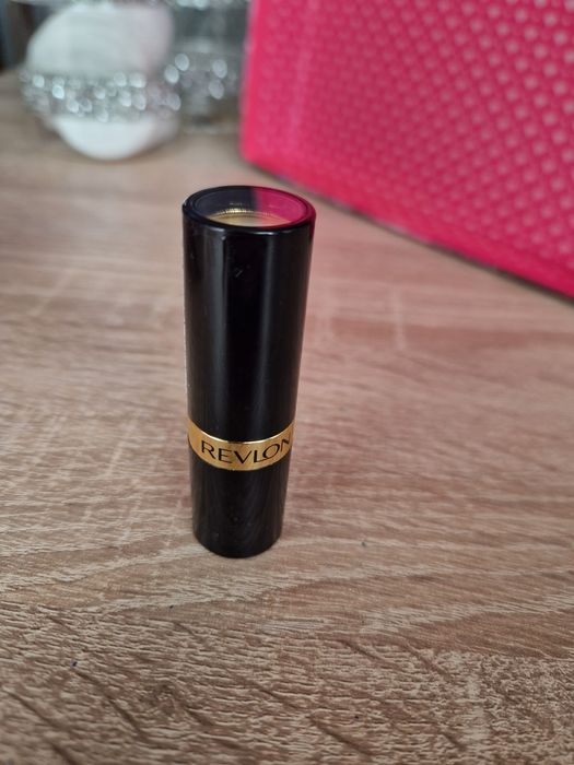 REVLON Pomadka Super Lustrous Rosewine 225
