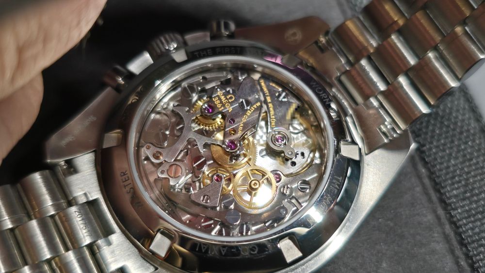 Omega Speedmaster White 310.30.42.50.04.001