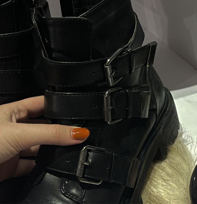 Ботинки stradivarius