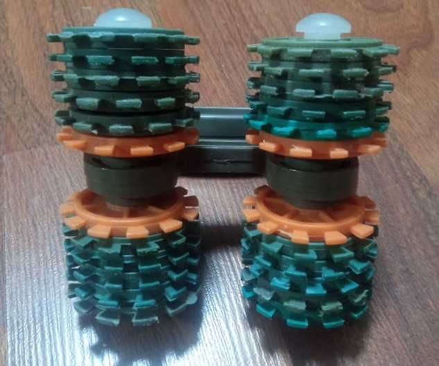 Детский массажер в виде машинки .Отличное состояние