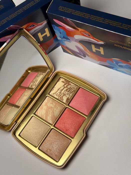 Палетки Hourglass 1 відтінок, кастомні (кришка лисиці, наповнення олен