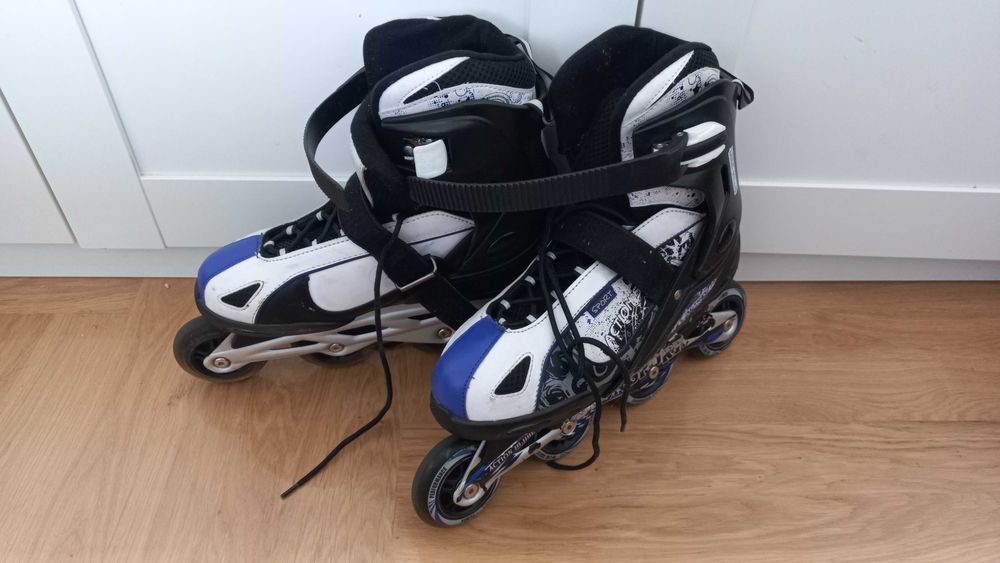 Rolki Łyżworolki Action regulowane niebieskie r. 43-46, ochraniacze