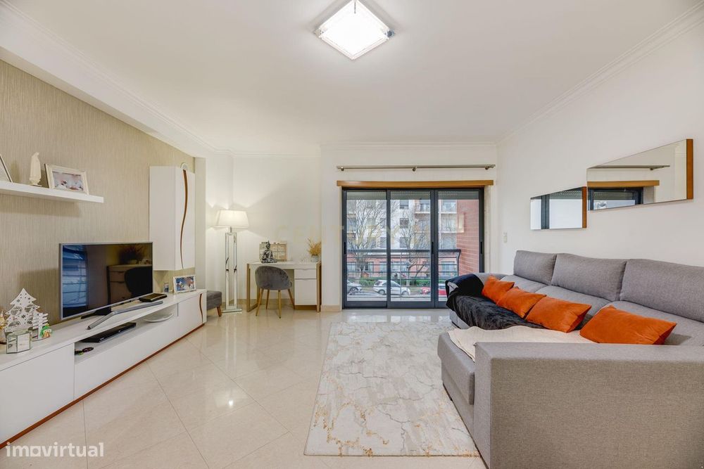 Apartamento T2 | Garagem | Colinas do Cruzeiro