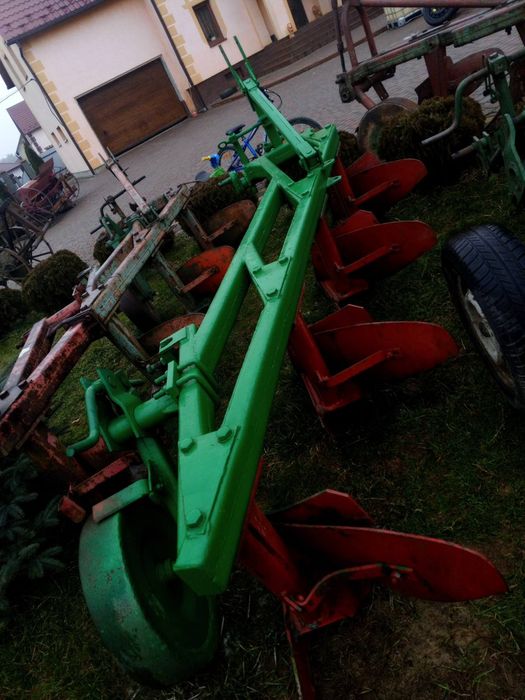 Продам плуг 4по 30