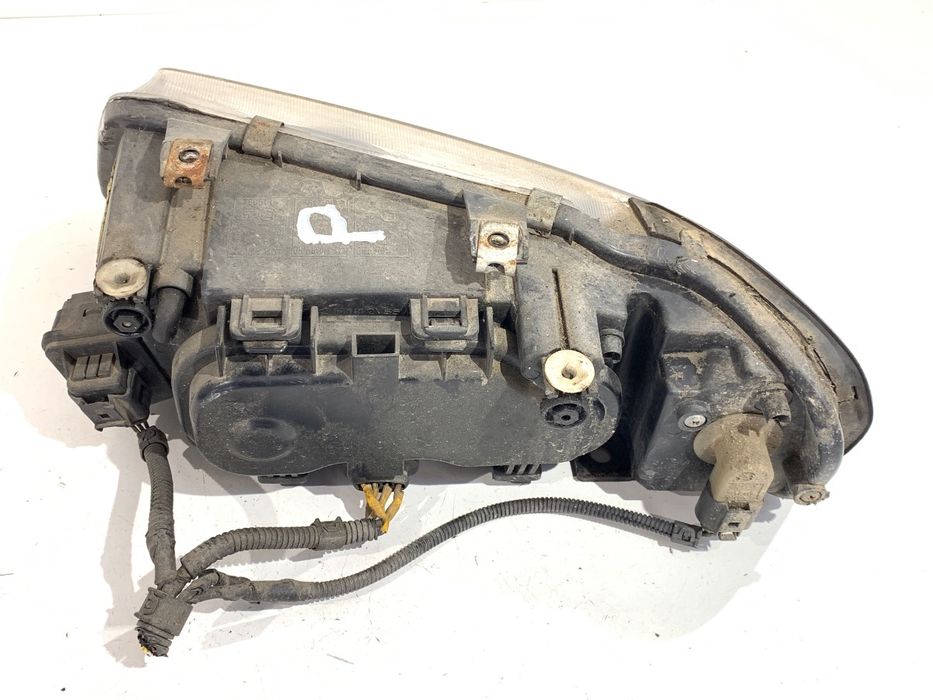 REFLEKTORY PRAWY LEWY KOMPLET RINGI AUDI A3 8L 08-441-1160L 96-06