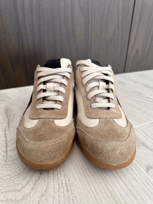 Жіночі кросівки Lestrosa