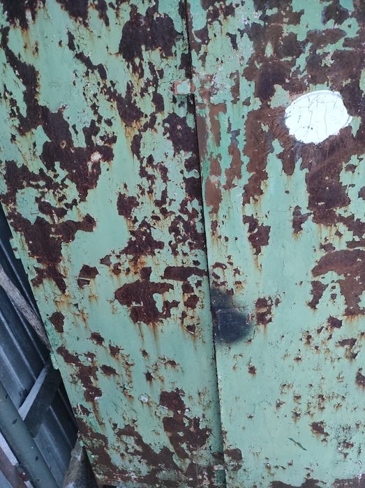 Куски листа металла 3,6 мм .